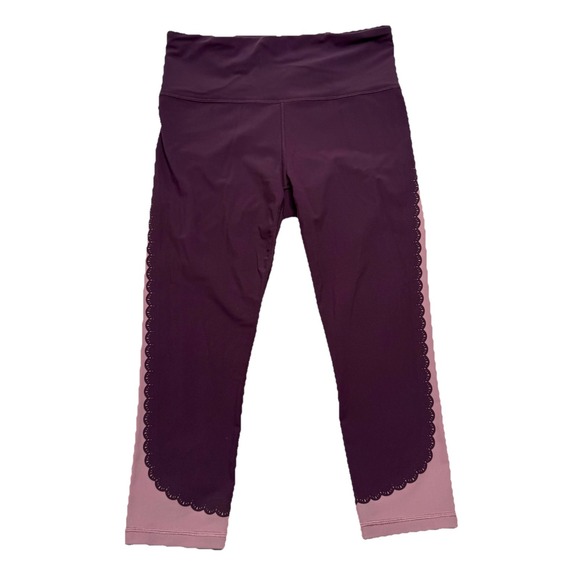 Athleta Pants - Athleta Purple Elation Scallop Capri‎ Leggings Size M Agate High Waist Yoga Cute